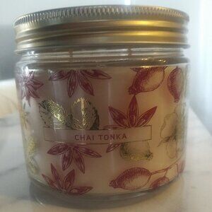 Double-Wick Chai Tonka glass jar candle - 12oz - warm spice scent